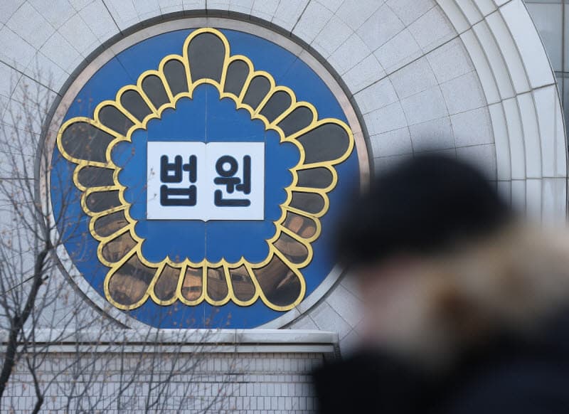 신혼부부 신호위반 트럭 사고, 운전자 금고형 집행유예