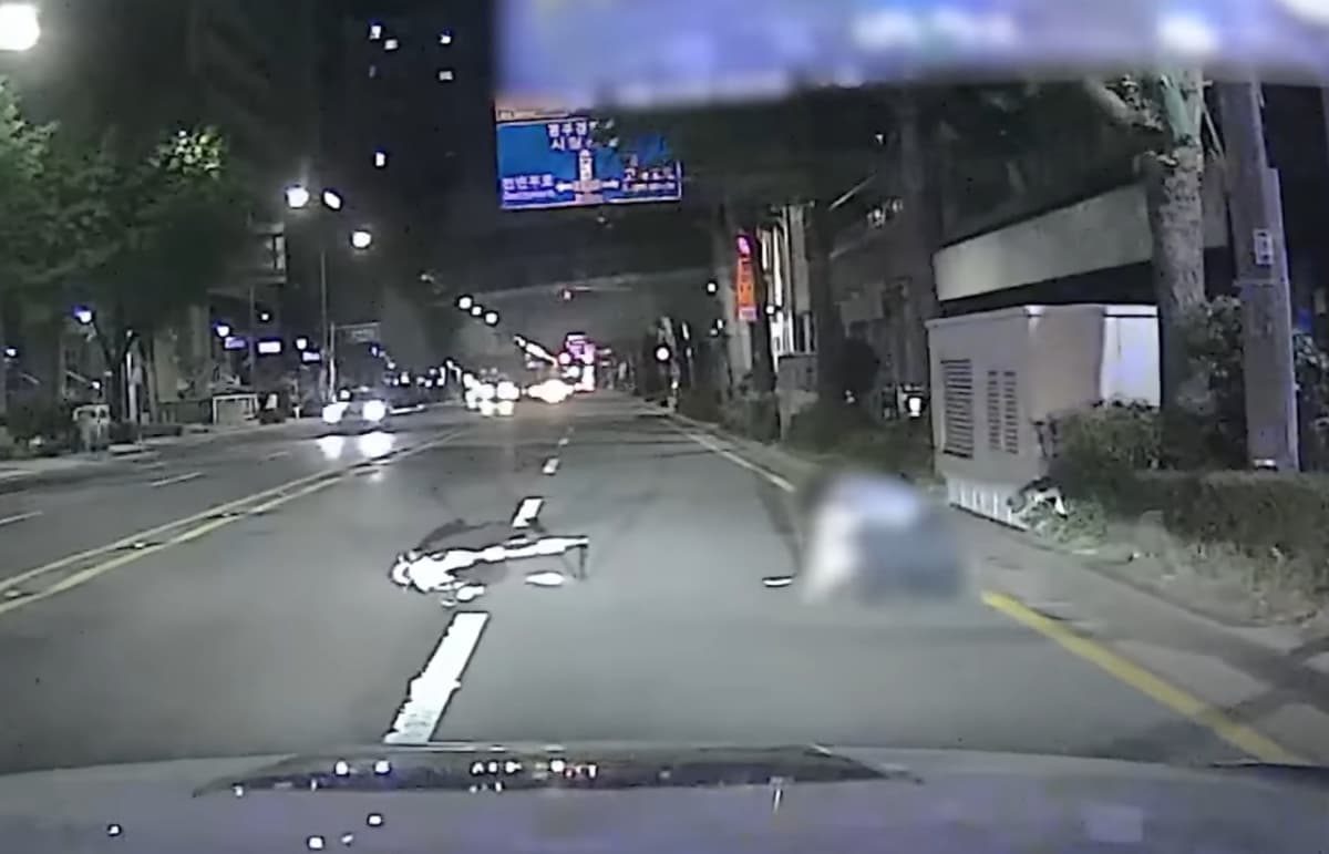 전동킥보드 중앙선 넘는 남성, 회식 후 탑승